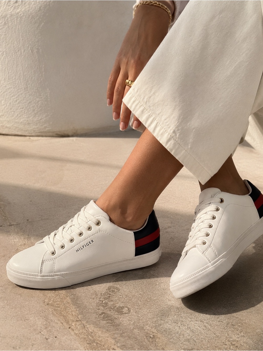 Tommy Hilfiger White Sneakers Navy & Red Heel Stripe Size 7